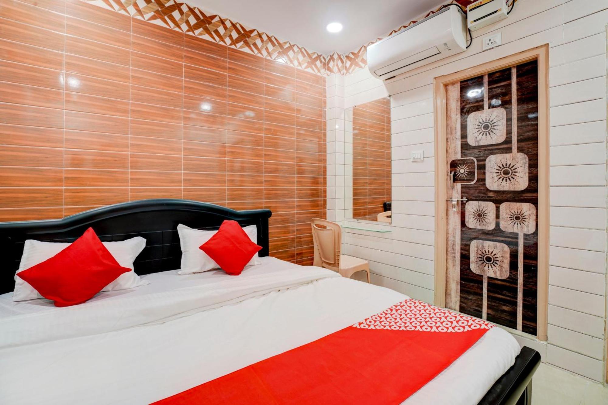 Hotel O Aroma Classic Near Nampally Main Railway Station Hyderabad Exteriör bild