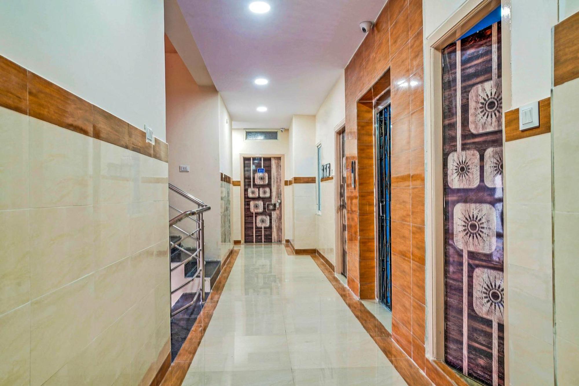 Hotel O Aroma Classic Near Nampally Main Railway Station Hyderabad Exteriör bild